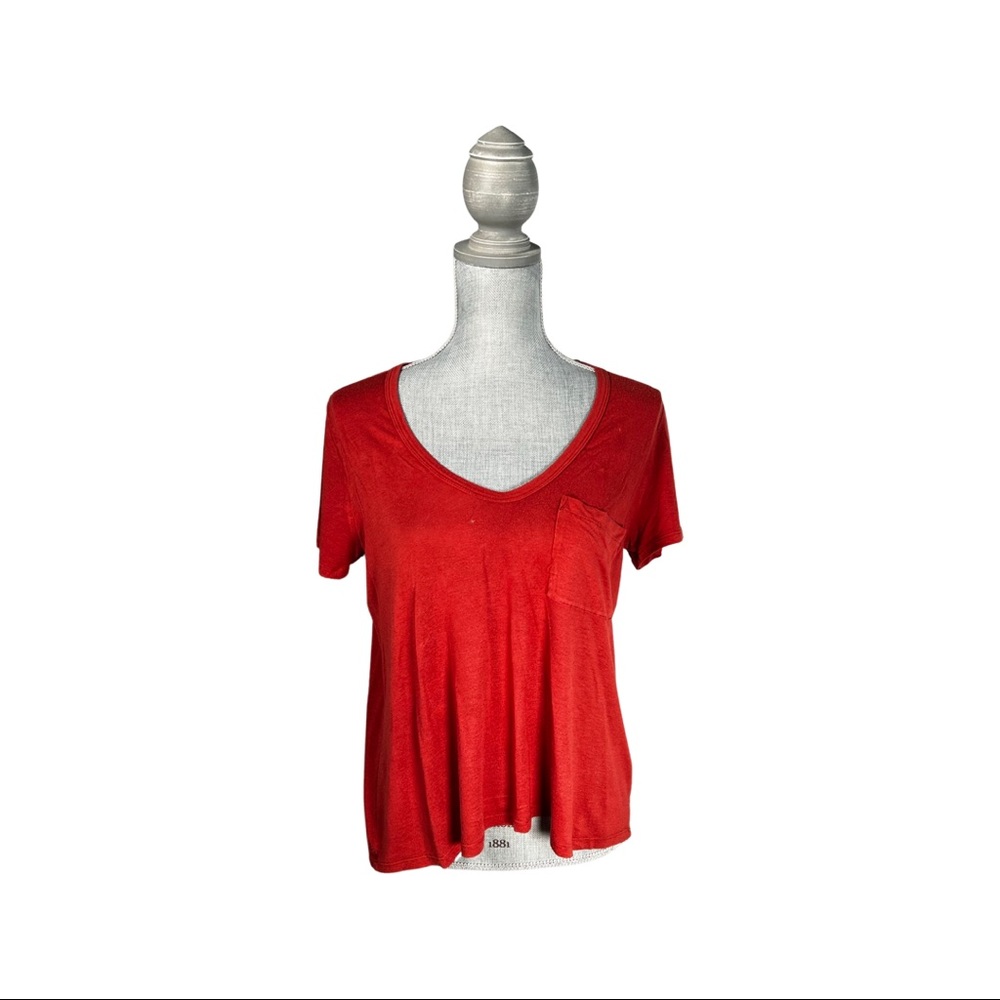 Orange red tee shirt